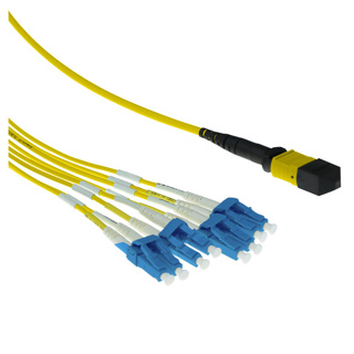 ACT 5 meter Singlemode 9/125 OS2 fanout patchcable 1 X MTP female - 4 X LC duplex 8 fibers